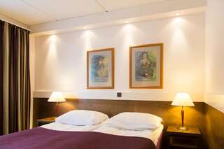 Отель Hotel Inari Инари Двухместный номер с 2 отдельными кроватями-1