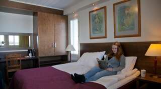 Отель Hotel Inari Инари Двухместный номер с 2 отдельными кроватями-7
